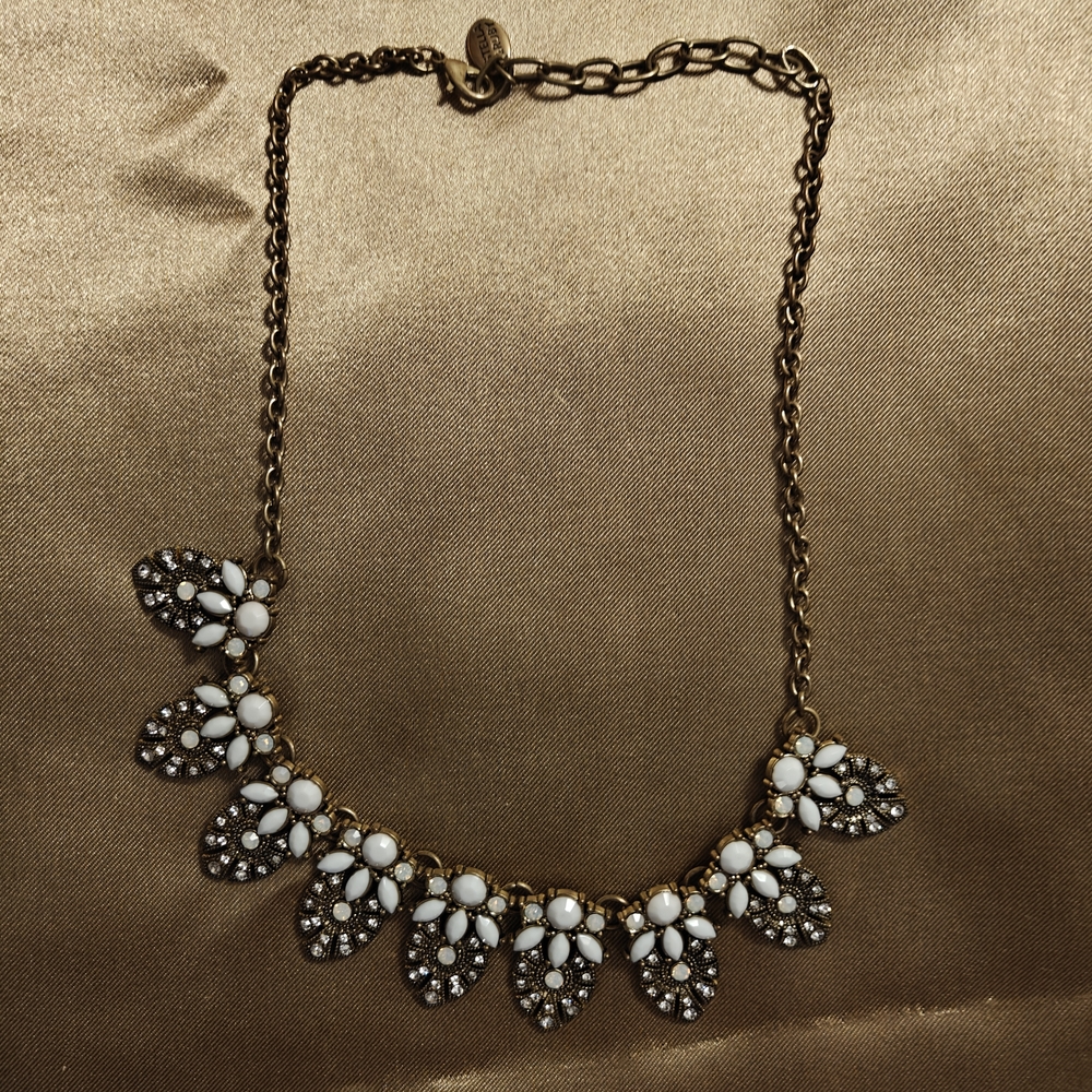 Elegant Gold and White Floral Necklace